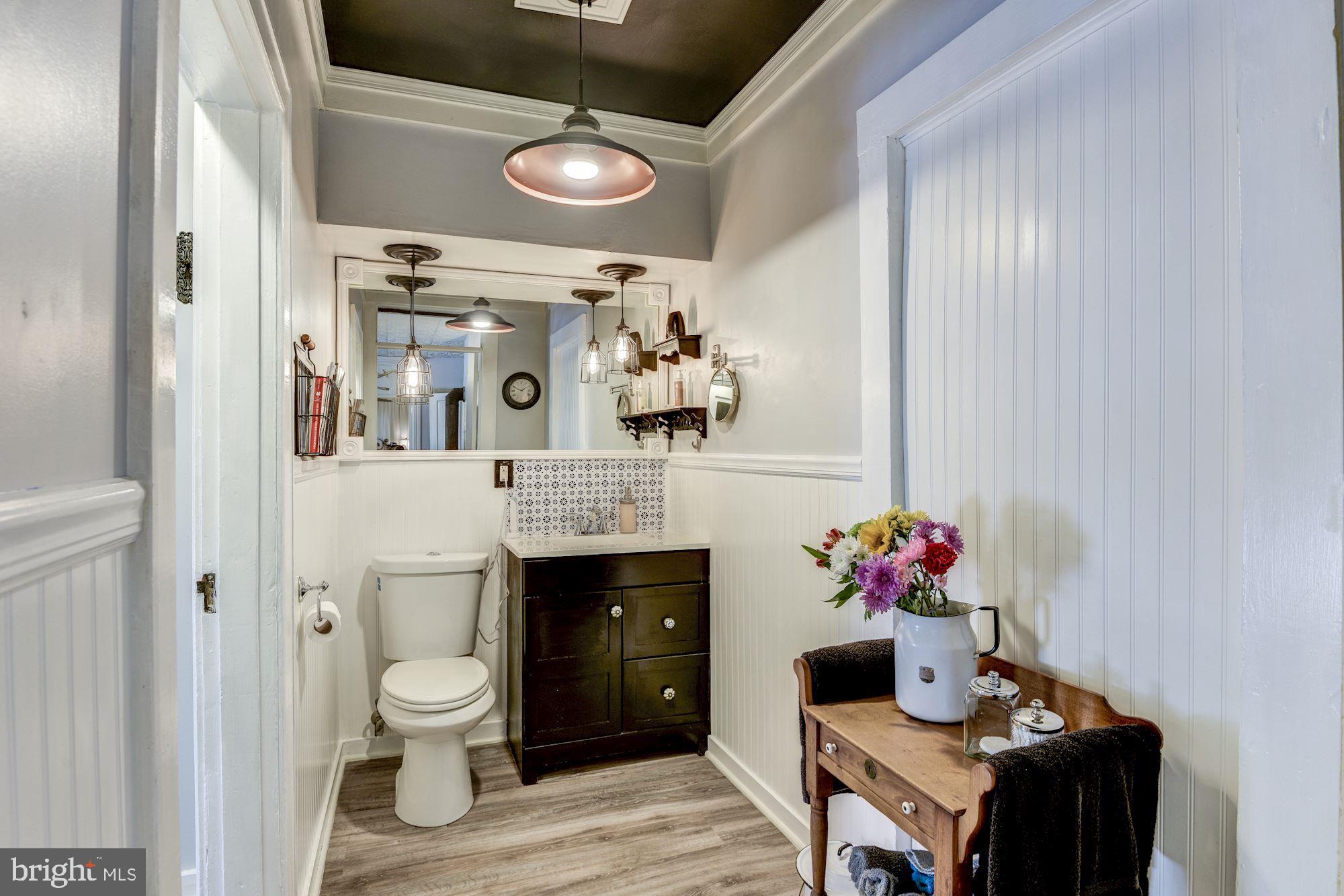 6348 Hopewell Road The Plains, VA 20198 - Photo 27 of 50 Main level bathroom