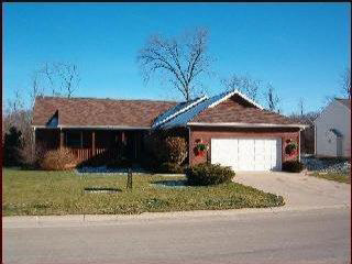 1937 Hunter's Ridge Drive Huntington, IN 46750 - Photo 1 of 6 Gallery Image 1