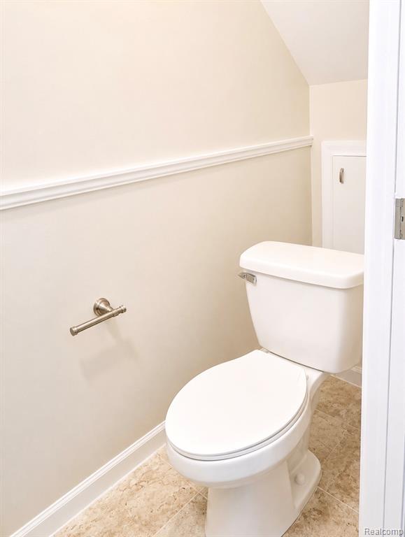 211 Hacker Street Rochester, MI 48307 - Photo 10 of 26