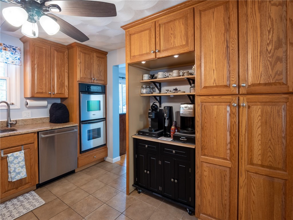 94 Susan Bowen Road Coventry, RI 02827 - Photo 16 of 48