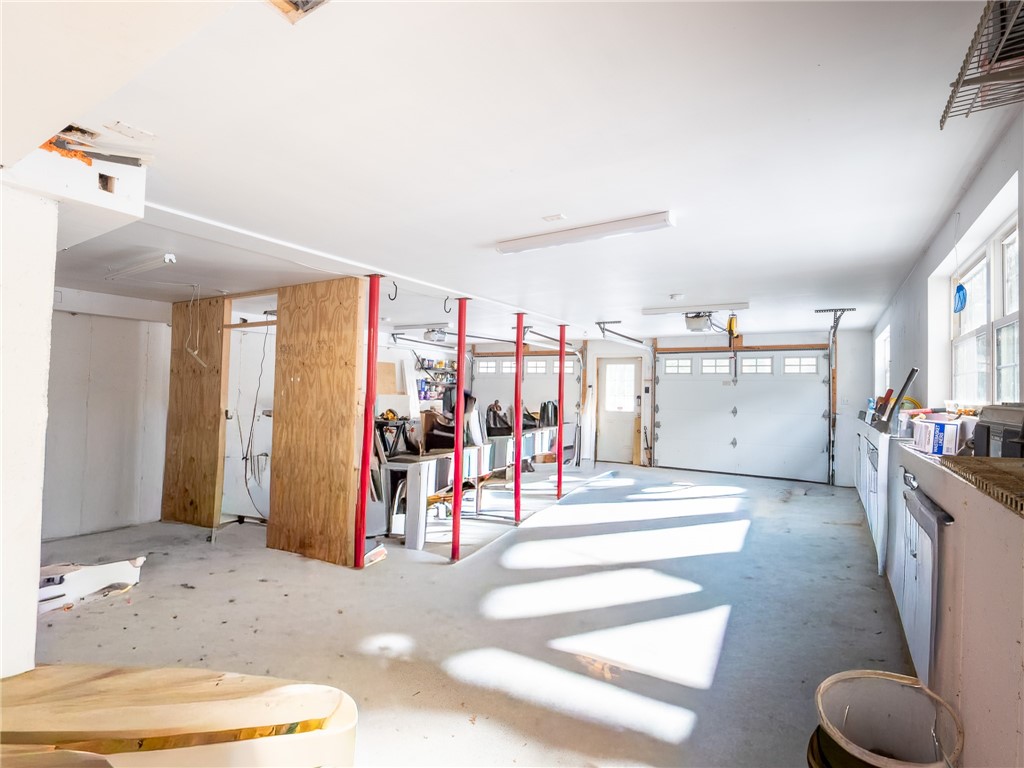 94 Susan Bowen Road Coventry, RI 02827 - Photo 33 of 48