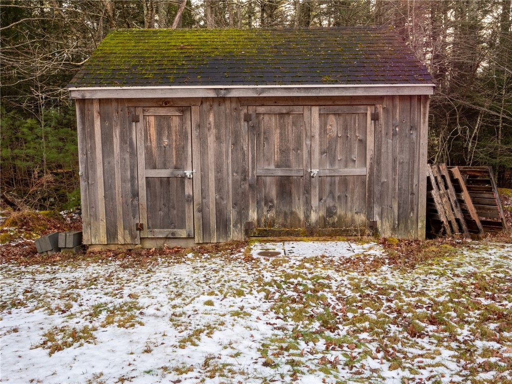 94 Susan Bowen Road Coventry, RI 02827 - Photo 43 of 48