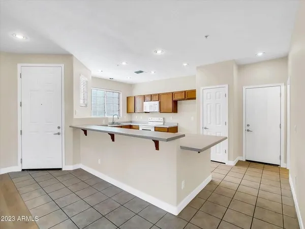 $1,950 | 1330 South Aaron, Unit 216, Mesa, AZ 85209