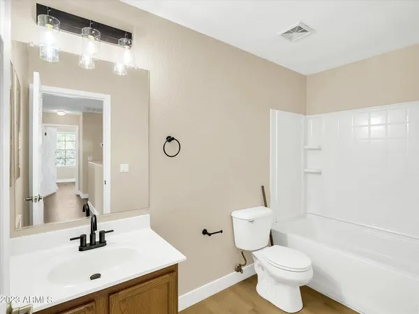 $1,950 | 1330 South Aaron, Unit 216, Mesa, AZ 85209