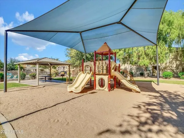 $1,950 | 1330 South Aaron, Unit 216, Mesa, AZ 85209