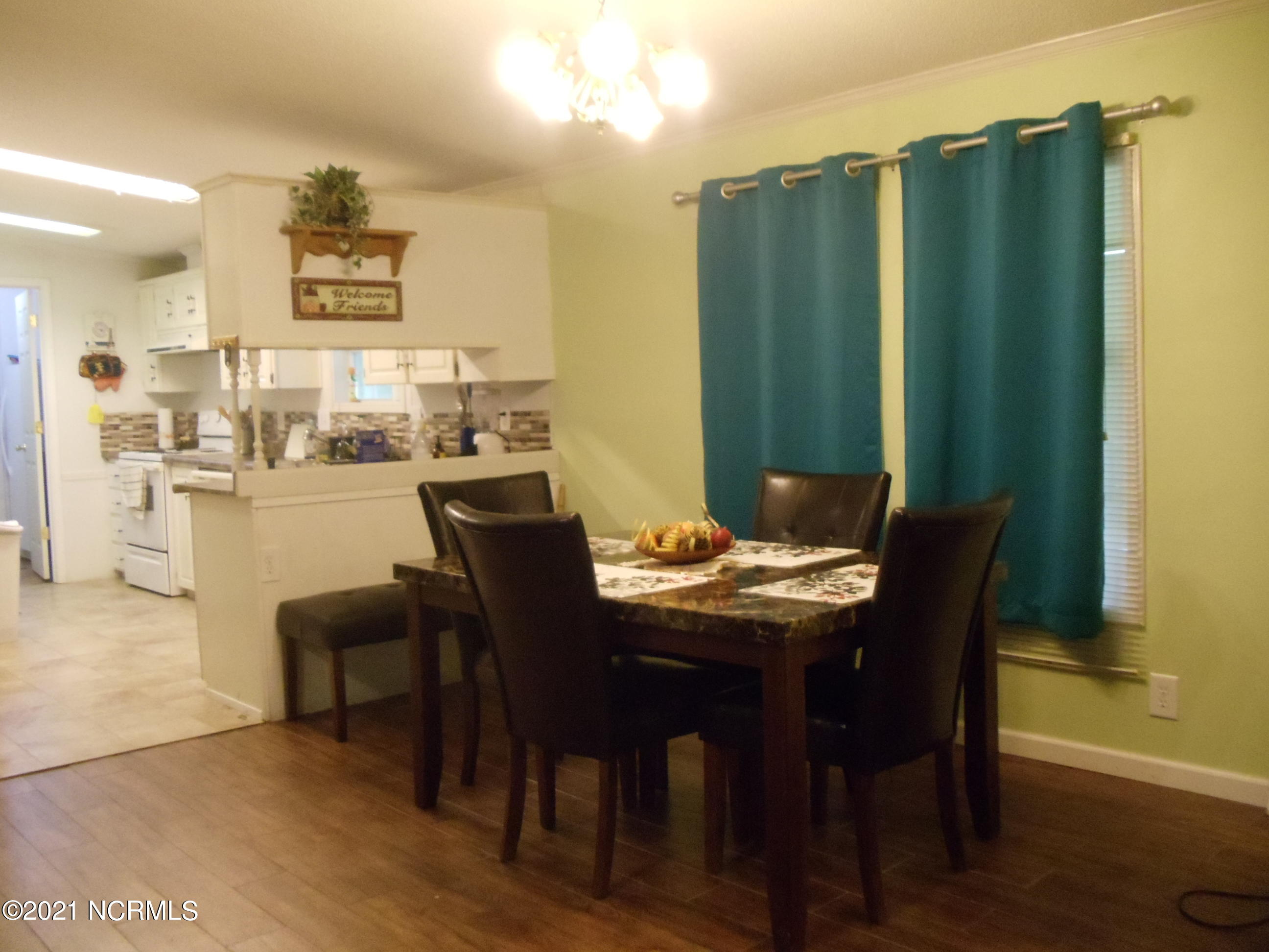 562 Riggs Road Hubert, NC 28539 - Photo 6 of 14 Dining to Kitchen