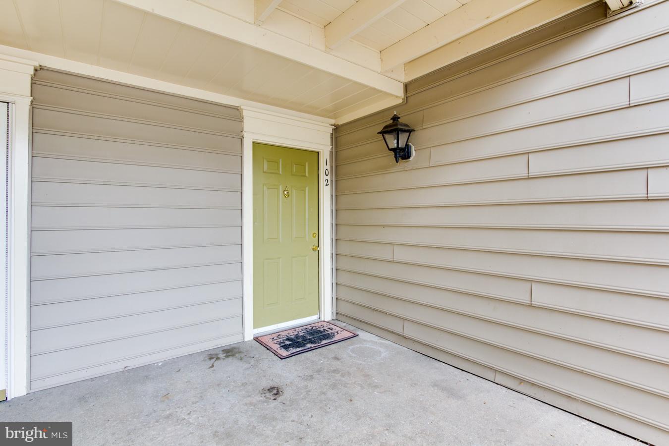 11200 Rienzi Place, Unit 102 Manassas, VA 20109 - Photo 4 of 30 Exterior (Front)
