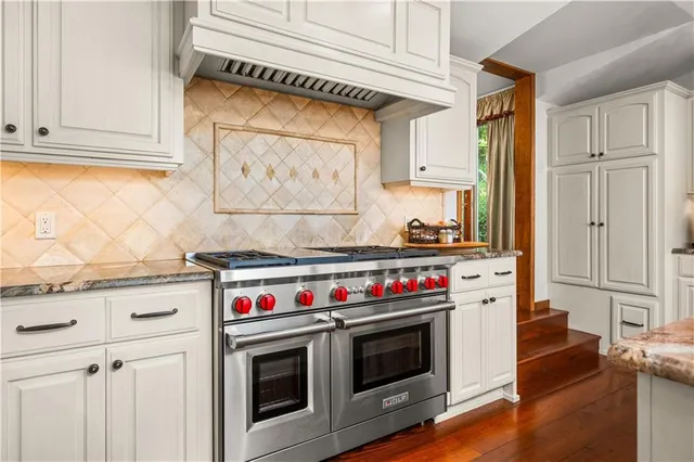 $889,900 | 137 Beechwood Lane, Natchitoches, LA 71457