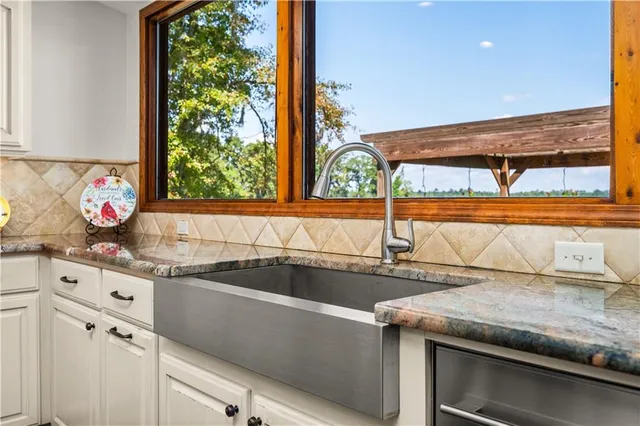 $889,900 | 137 Beechwood Lane, Natchitoches, LA 71457