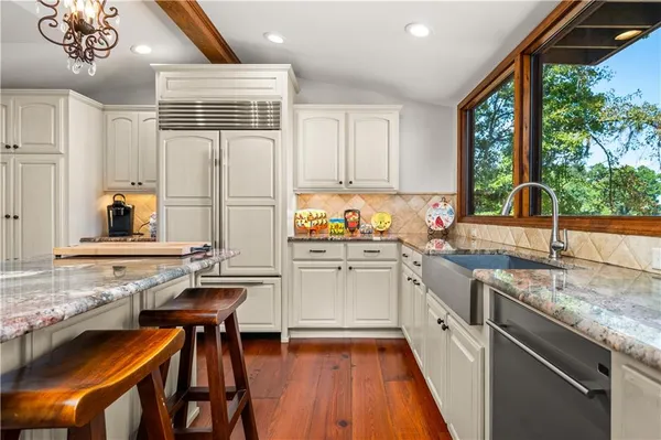 $889,900 | 137 Beechwood Lane, Natchitoches, LA 71457