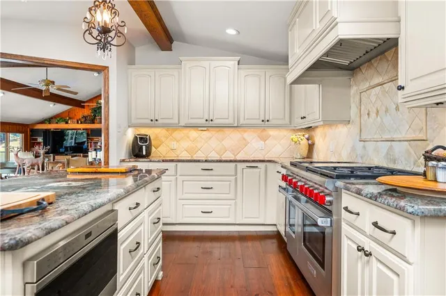 $889,900 | 137 Beechwood Lane, Natchitoches, LA 71457