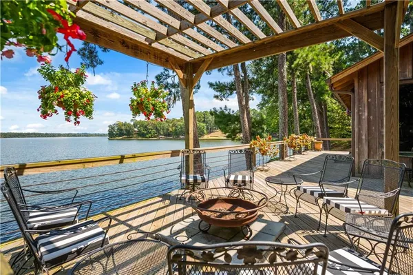 $889,900 | 137 Beechwood Lane, Natchitoches, LA 71457