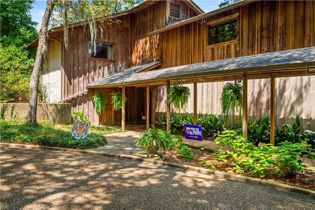 $889,900 | 137 Beechwood Lane, Natchitoches, LA 71457