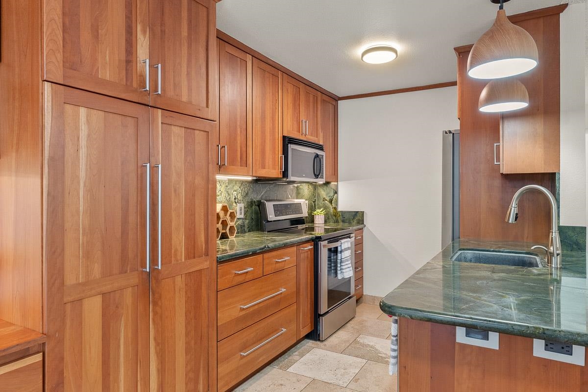 160 Keonekai Road, Unit 21101 Kihei, HI 96753 - Photo 2 of 39 Gallery Image 2