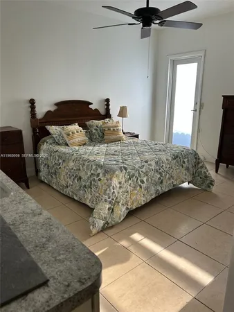 $1,300 | 9525 Southwest 16th Street, Unit A, Miami, FL 33165