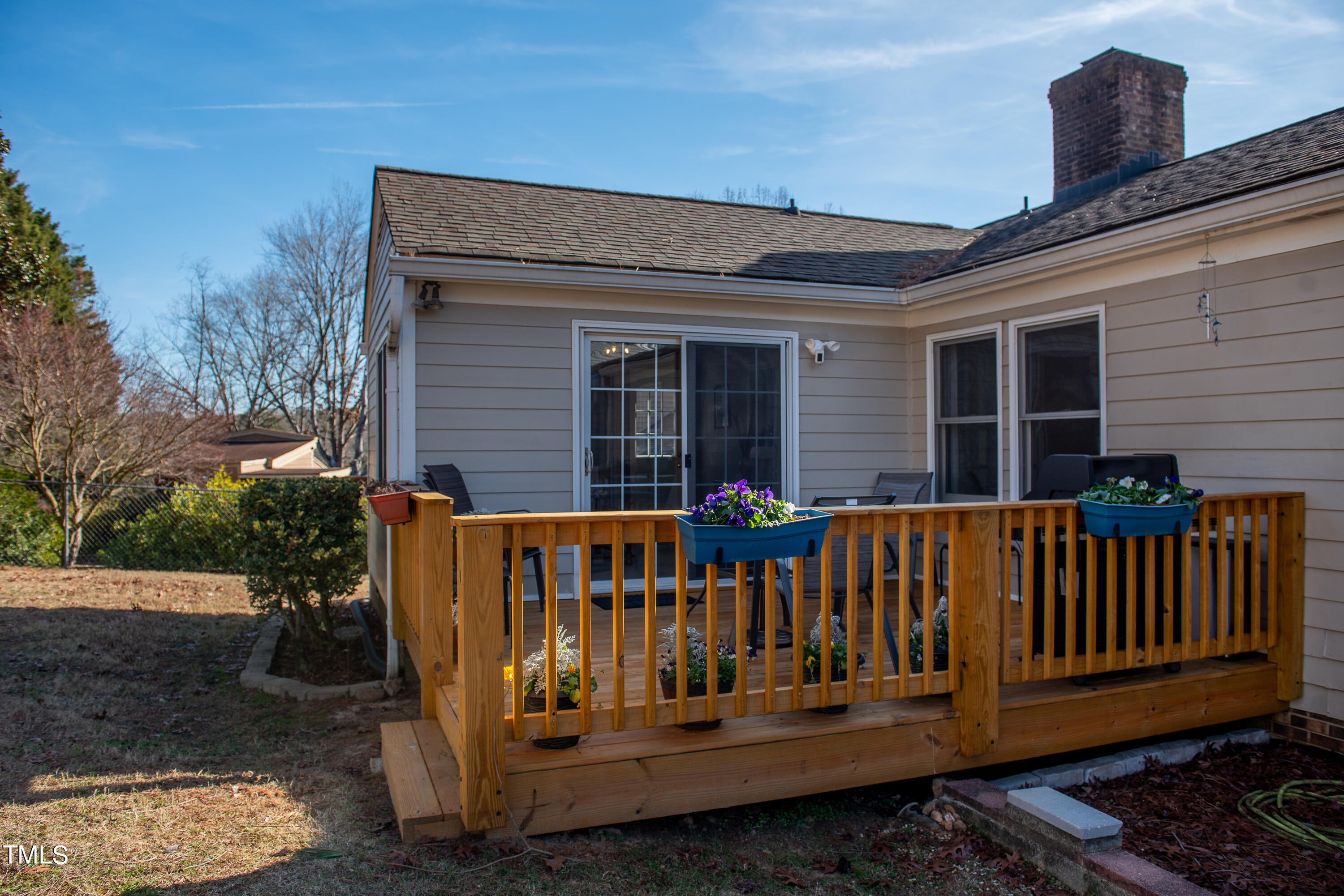 6905 Three Bridges Circle Raleigh, NC 27613 - Photo 29 of 35 37