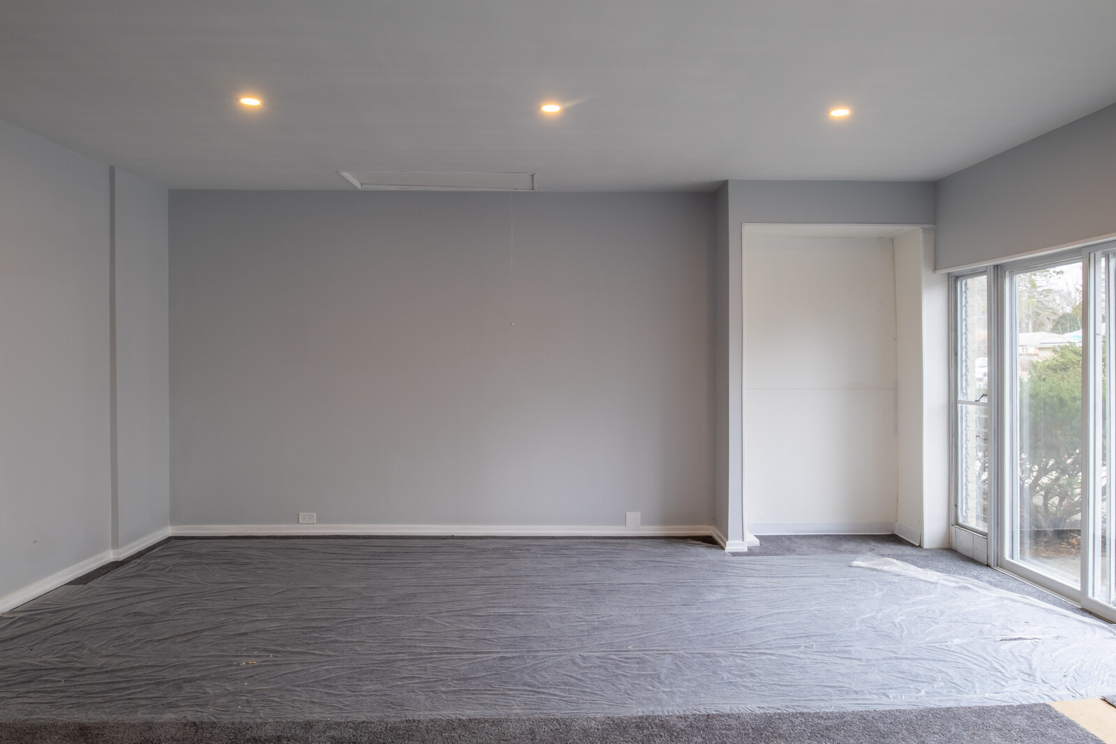 1241 Deerfield Road Deerfield, IL 60015 - Photo 29 of 37 a view of an empty room