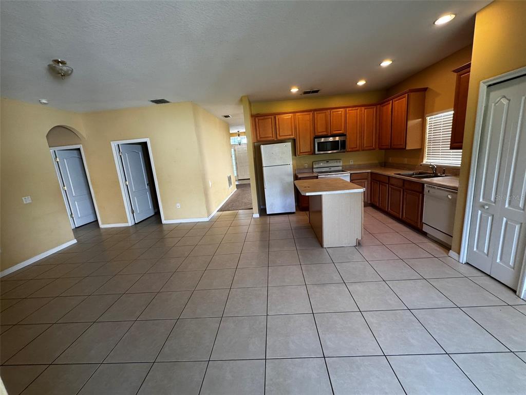 1111 Hacienda Circle Kissimmee, FL 34741 - Photo 12 of 13