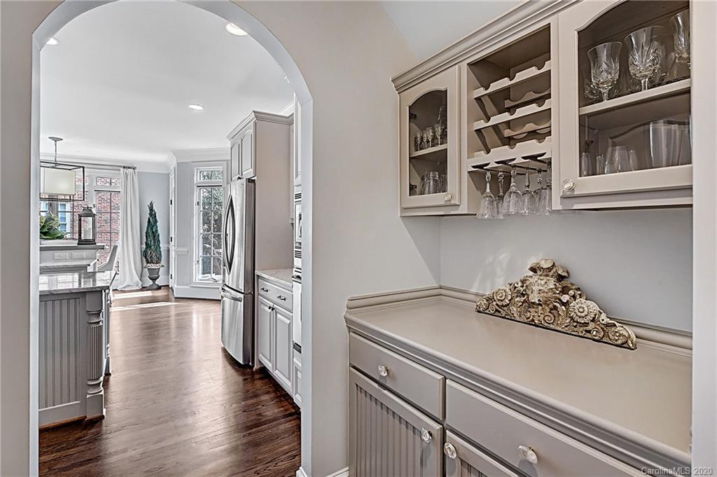 2020 Harris Road Charlotte, NC 28211 - Photo 19 of 40