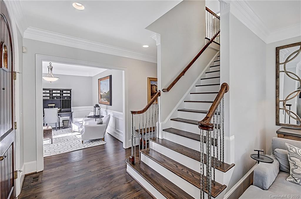 2020 Harris Road Charlotte, NC 28211 - Photo 3 of 40