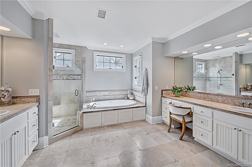 2020 Harris Road Charlotte, NC 28211 - Photo 24 of 40