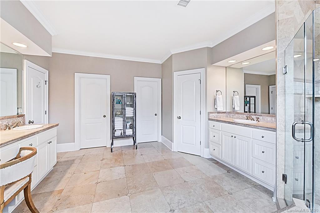 2020 Harris Road Charlotte, NC 28211 - Photo 26 of 40