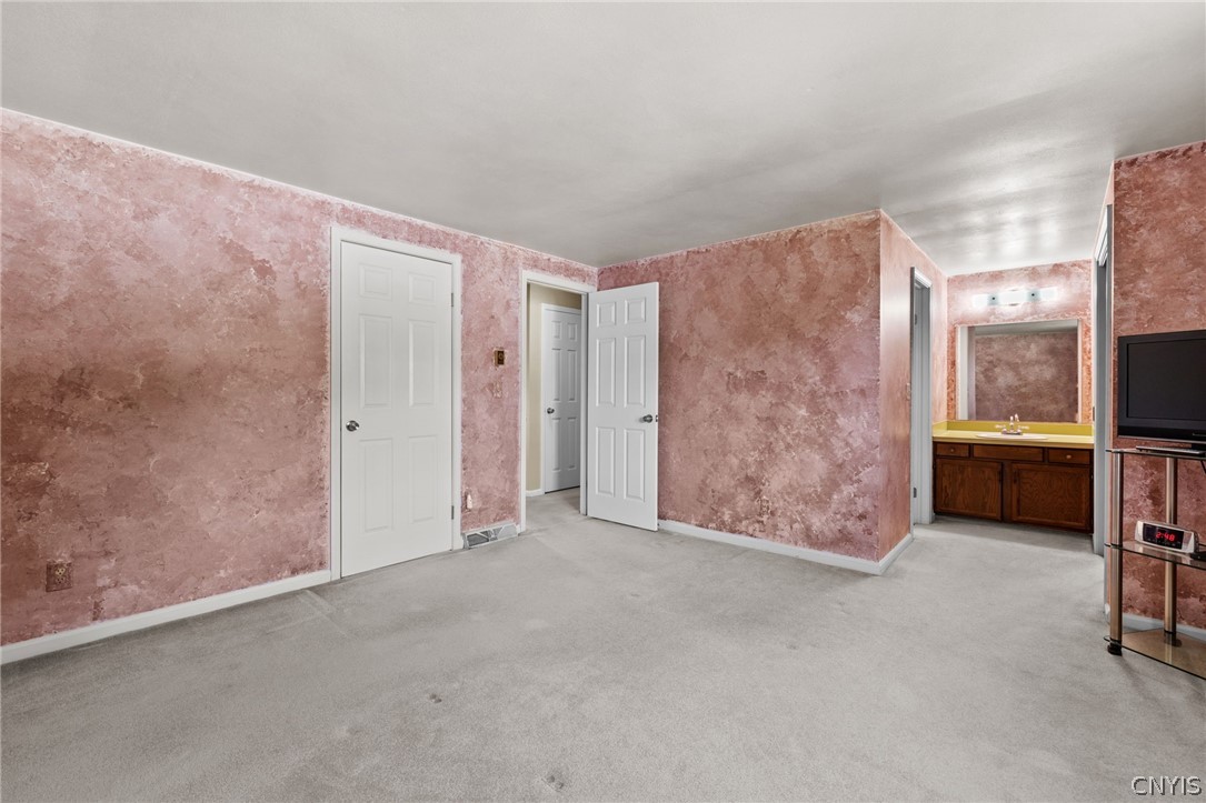 3608 Inclination Drive Clay, NY 13027 - Photo 32 of 45