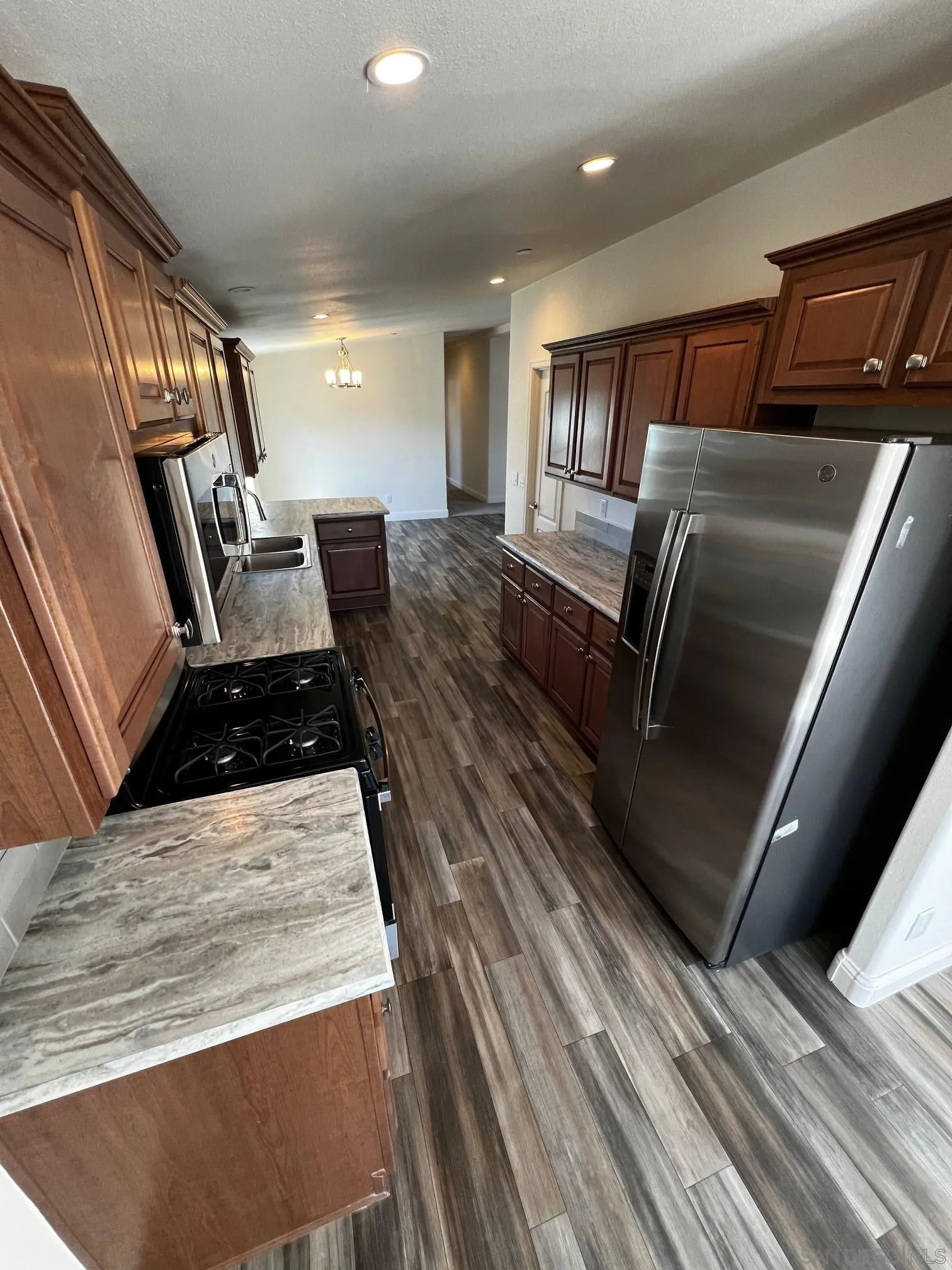 8975 Lamar Street Spring Valley, CA 91977 - Photo 5 of 59 8977 Lamar (ADU)