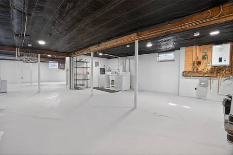 a view of a garage room