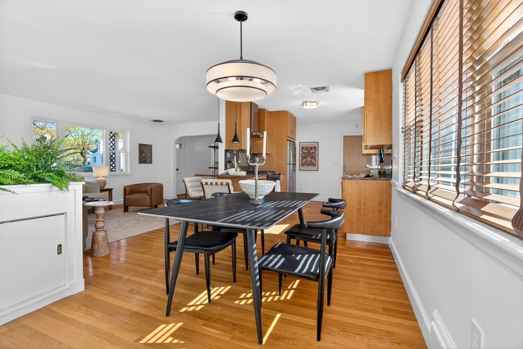 41 Truro Lane Milton, MA 02186 - Photo 9 of 36