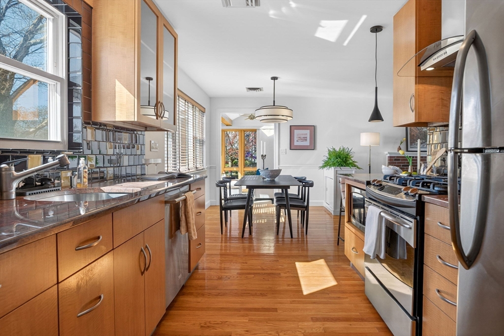 41 Truro Lane Milton, MA 02186 - Photo 10 of 36