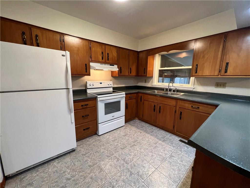 143 Locust Road Mount Pleasant, PA 15666 - Photo 13 of 42 New appliances