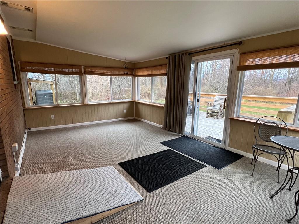 143 Locust Road Mount Pleasant, PA 15666 - Photo 18 of 42 Huge Space