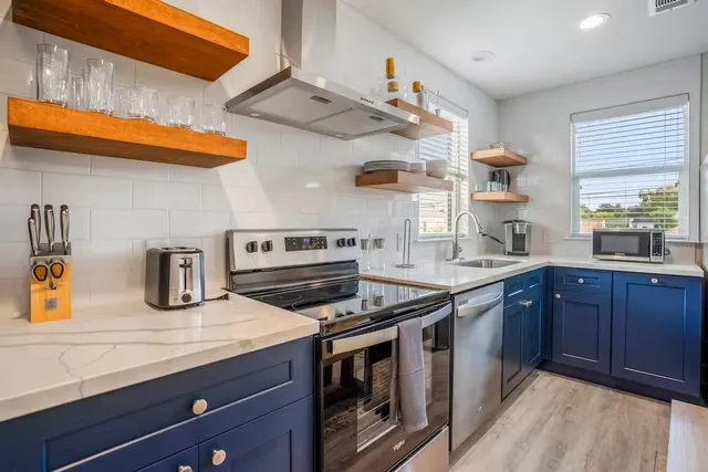 $645,000 | 2905 Cleburne Street, Houston, TX 77004