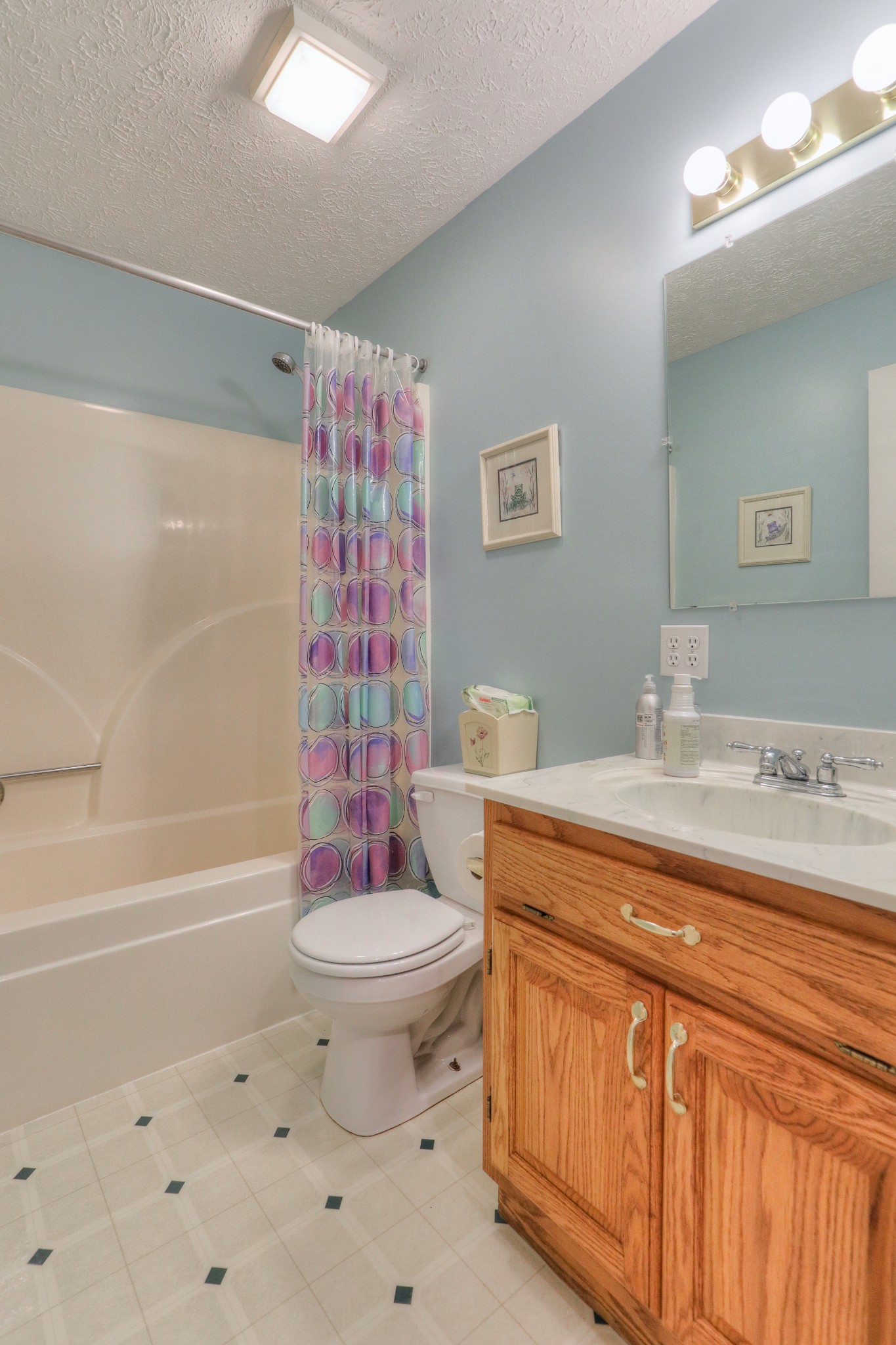329 Shelton Road Manchester, TN 37355 - Photo 17 of 20 a bathroom with a sink toilet and shower