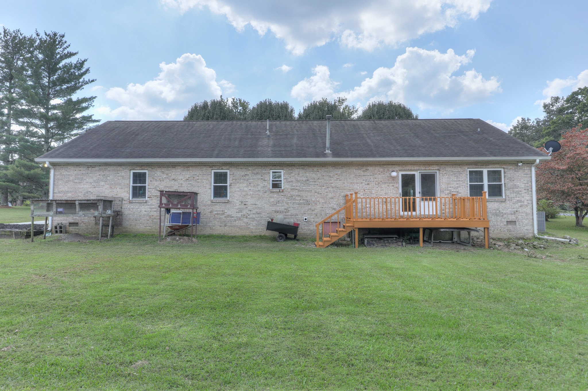 329 Shelton Road Manchester, TN 37355 - Photo 20 of 20 a view of a house with backyard