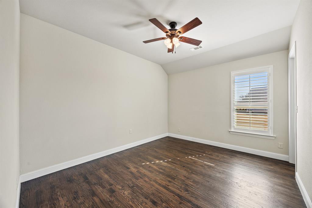 800 Yasmin Court Forney, TX 75126 - Photo 18 of 27