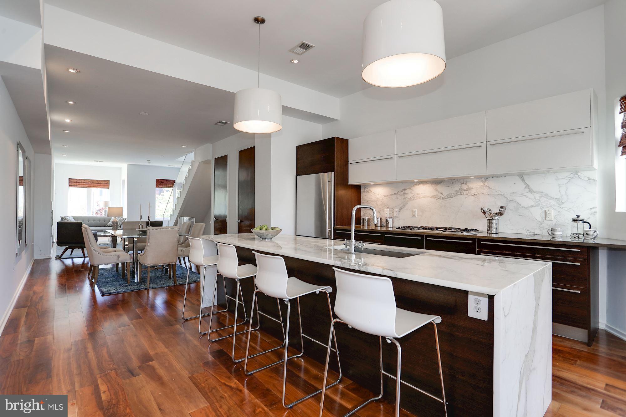 1207 Girard Street Northwest, Unit 2 Washington, DC 20009 - Photo 12 of 38