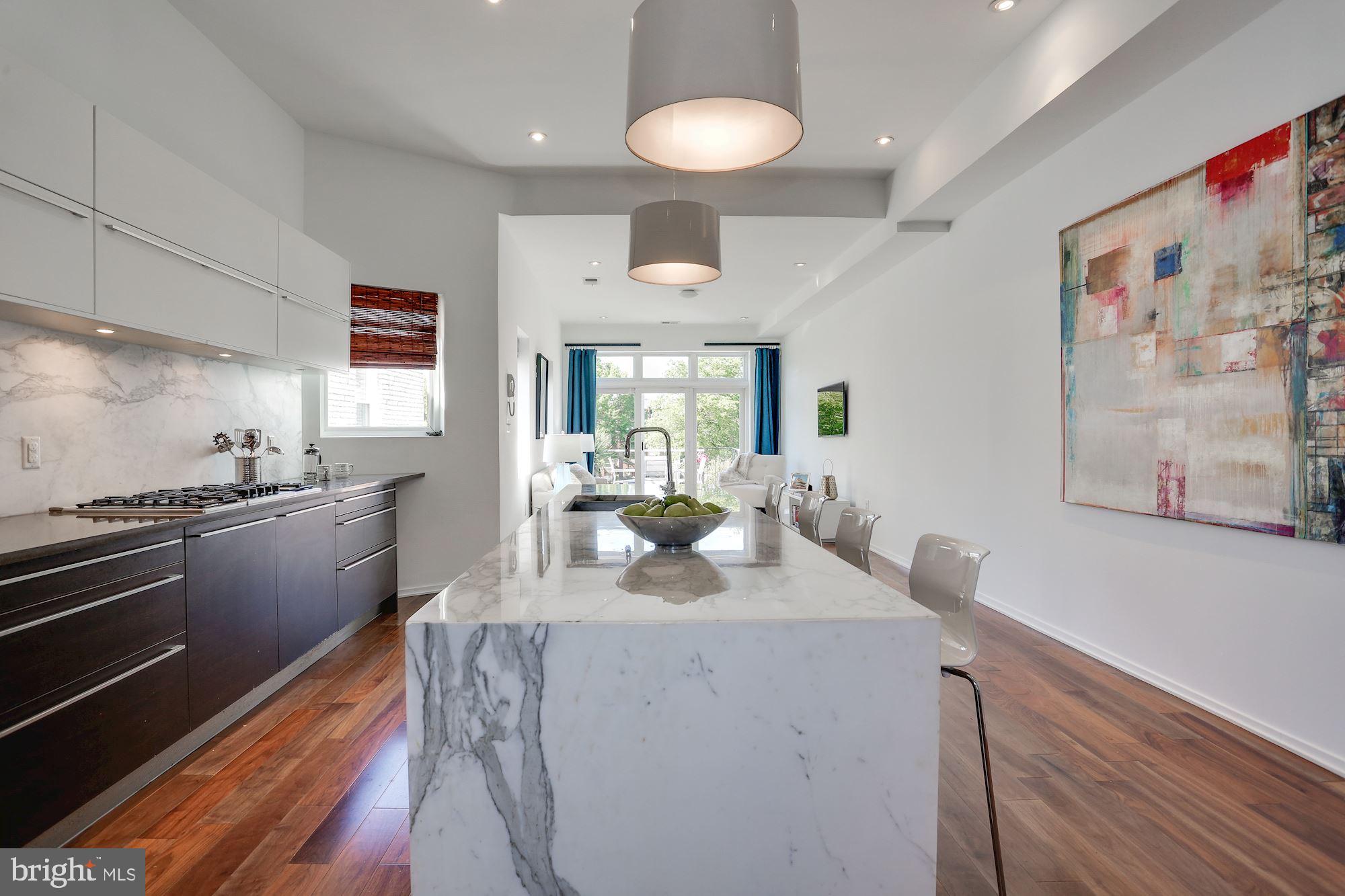 1207 Girard Street Northwest, Unit 2 Washington, DC 20009 - Photo 3 of 38