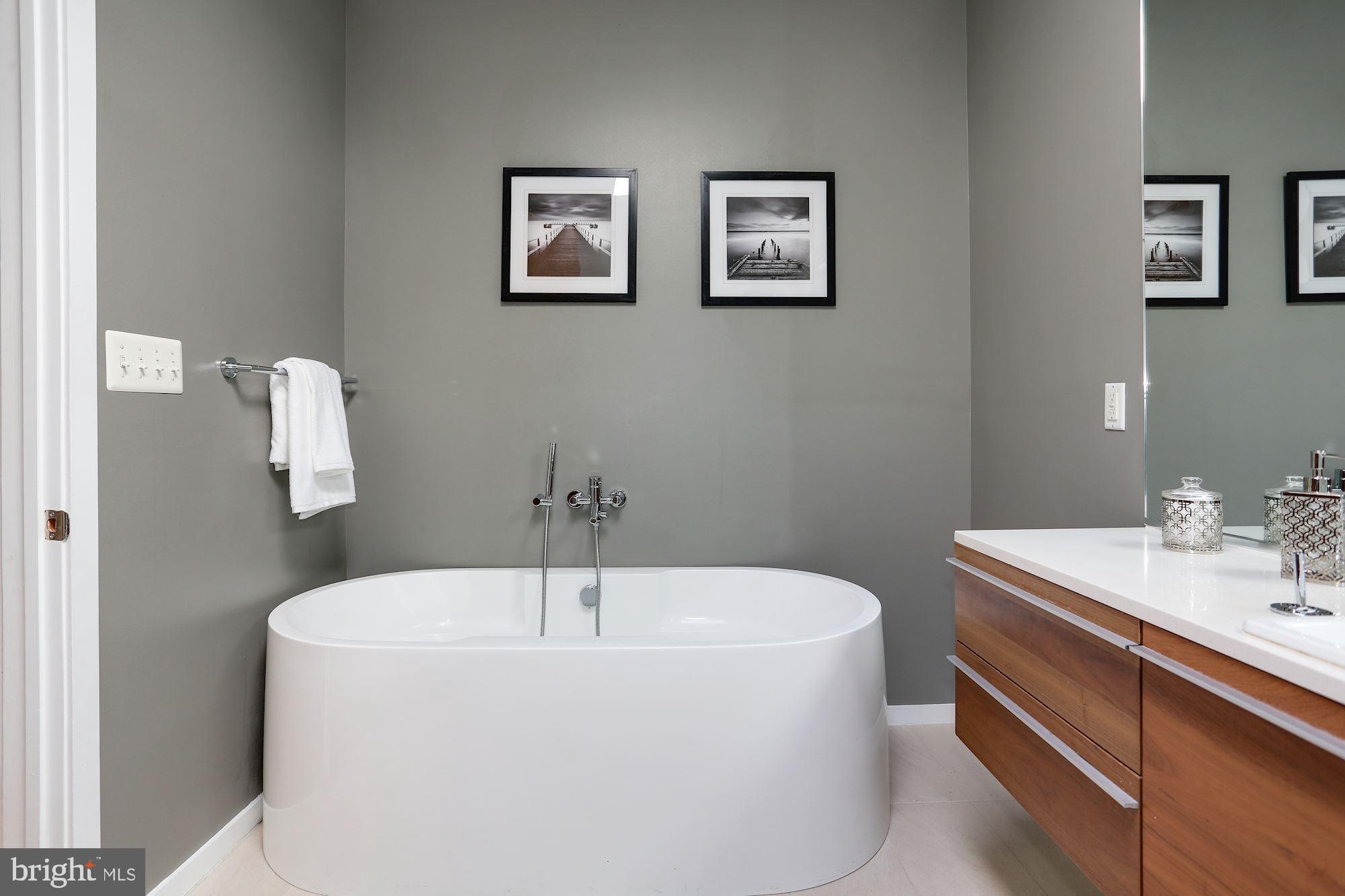 1207 Girard Street Northwest, Unit 2 Washington, DC 20009 - Photo 30 of 38