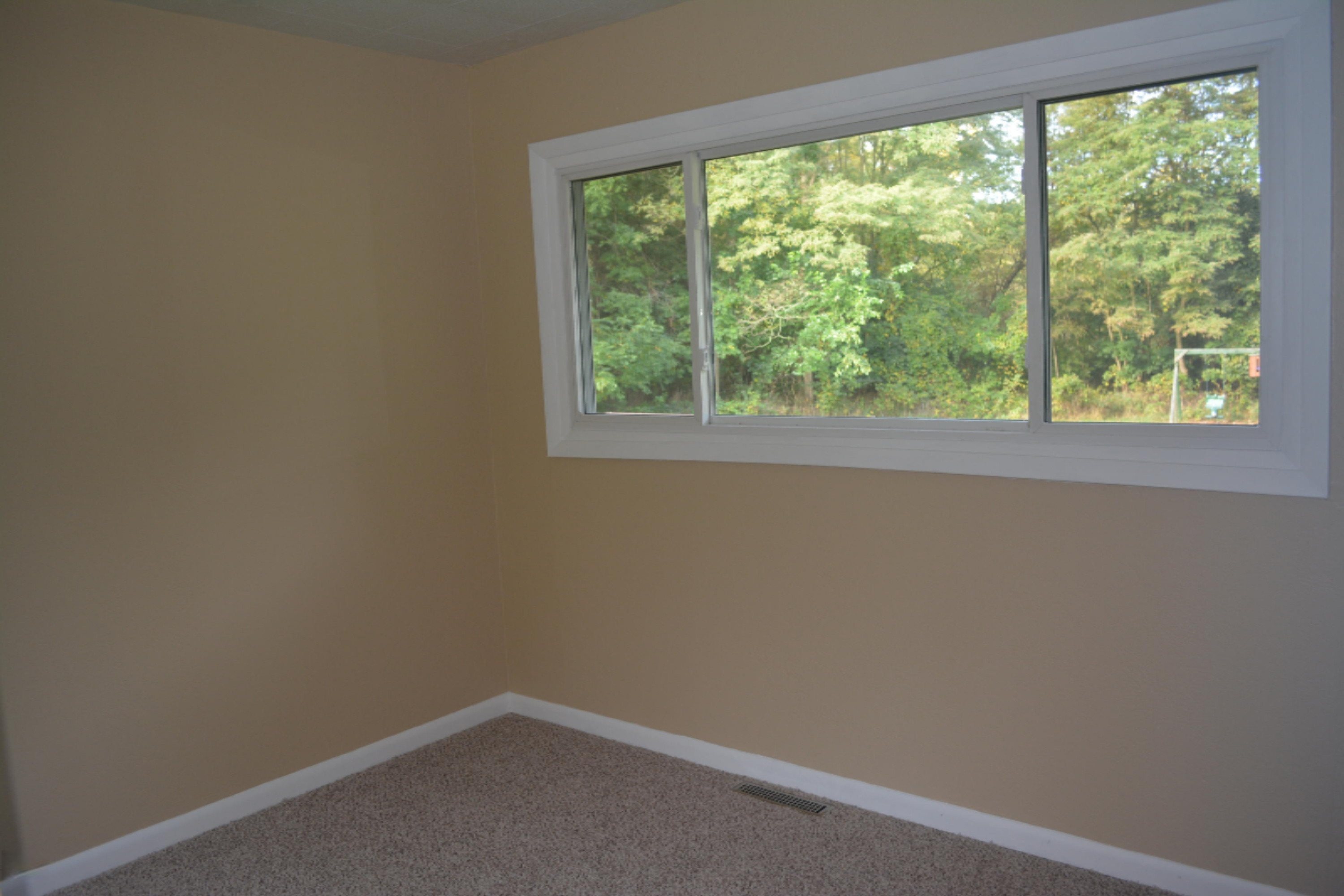 328 Minges Road South Battle Creek, MI 49015 - Photo 14 of 25 DSC_0077