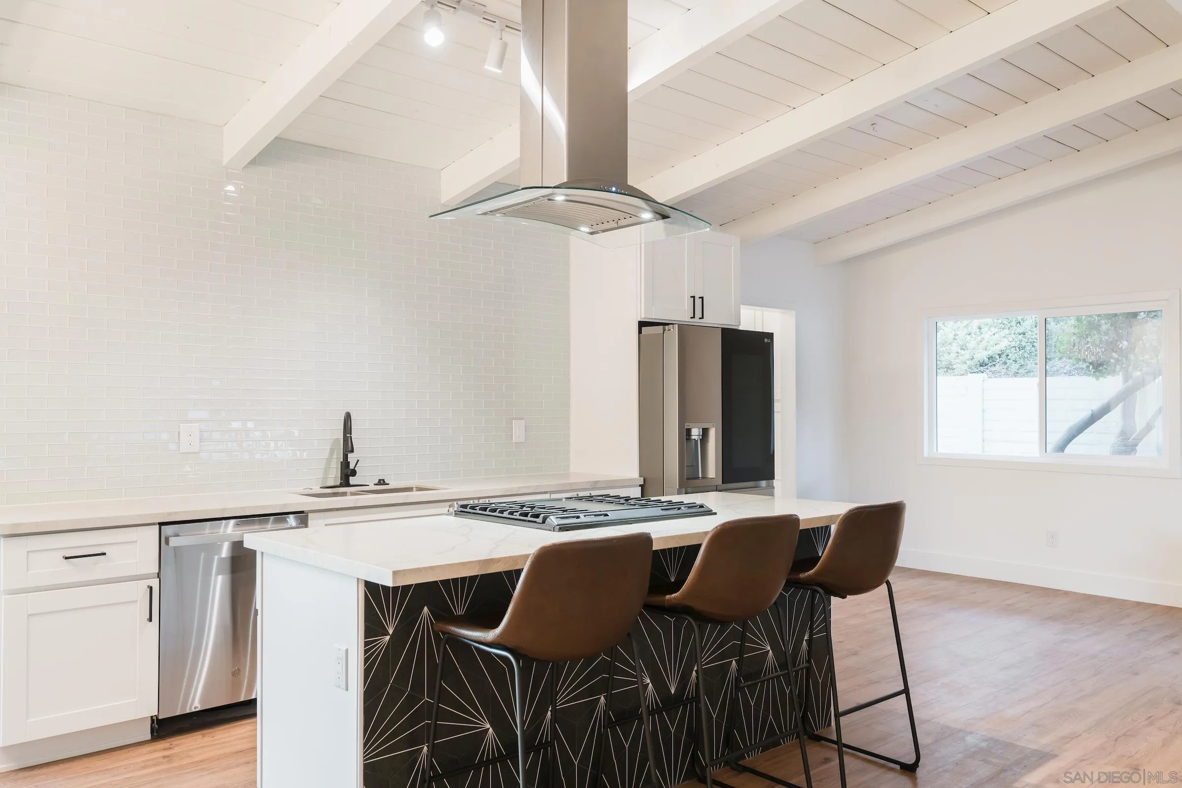 932 West Ranch Road San Marcos, CA 92078 - Photo 10 of 26 a view of a dining room with furniture and window