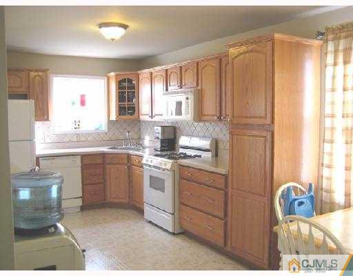 104 Rutgers Street Metuchen, NJ 08840 - Photo 4 of 10 Gallery Image 4