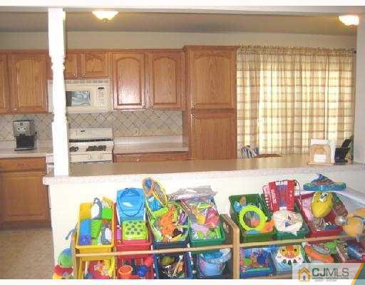 104 Rutgers Street Metuchen, NJ 08840 - Photo 5 of 10 Gallery Image 5