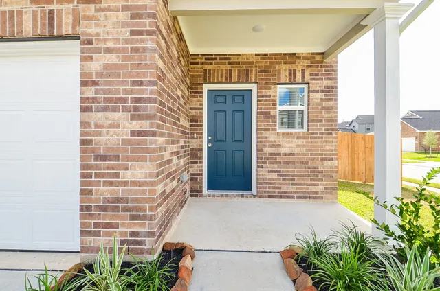 $2,300 | 27378 Axis Deer Trail, Magnolia, TX 77354