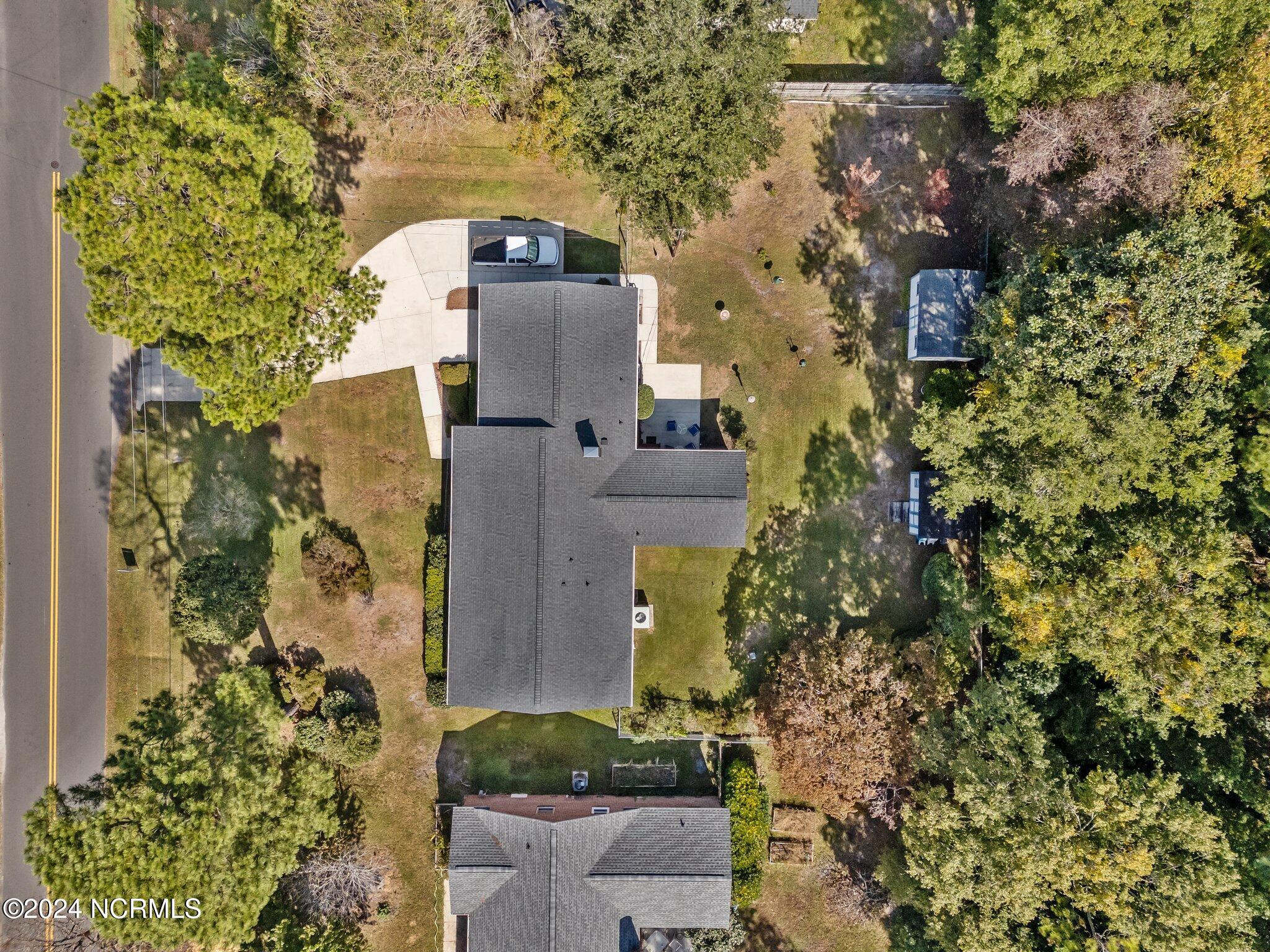 4103 Halifax Road Wilmington, NC 28403 - Photo 39 of 41 23-web-or-mls-DJI_20241023122015_0749_D