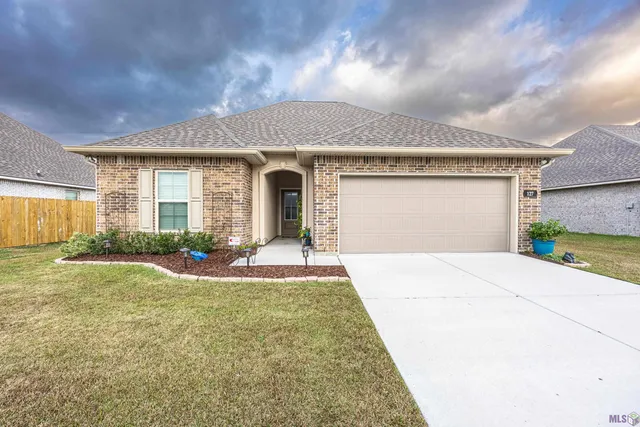 $265,000 | 127 Horis Drive, Houma, LA 70364