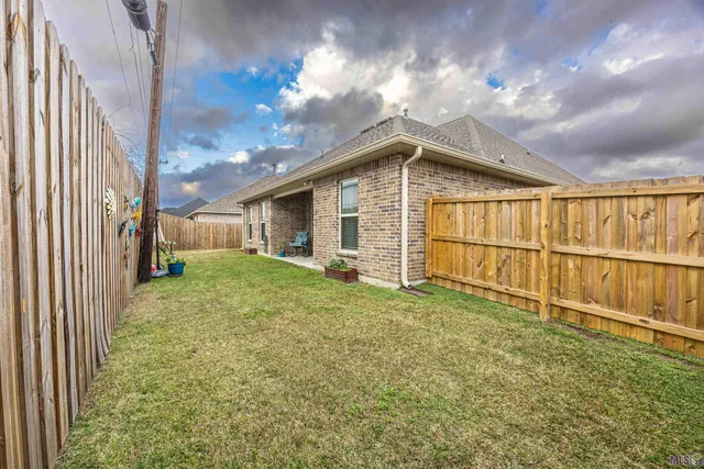 $265,000 | 127 Horis Drive, Houma, LA 70364