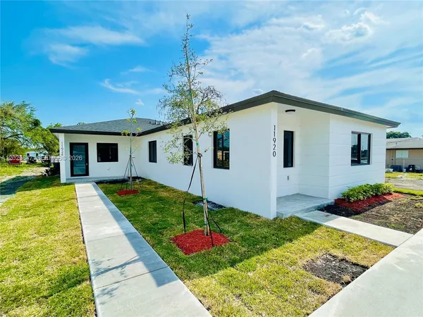 $2,350 | 11920 Southwest 212th Street, Unit 11920, Miami, FL 33177