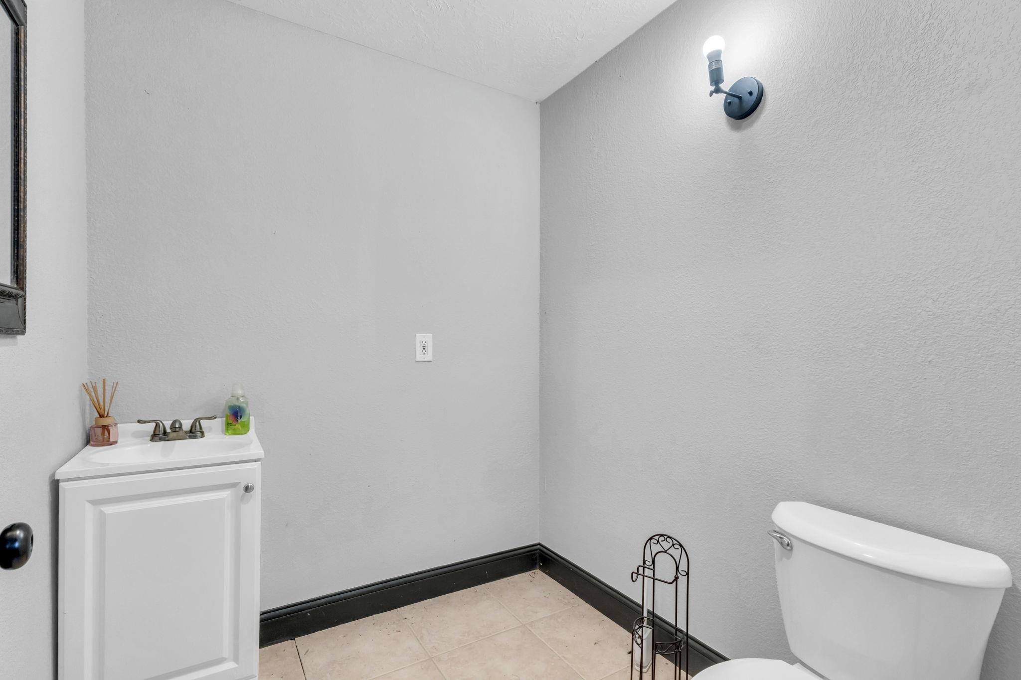 2275 Belfast Way Vidor, TX 77662 - Photo 30 of 45